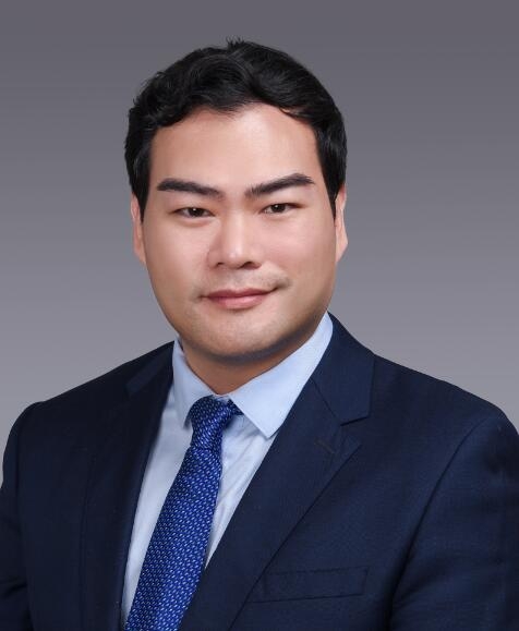 畅君雷