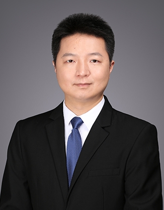 李伟
